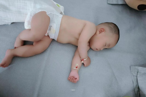铜陵几个月宝宝会抬头